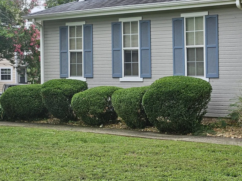 Local lawn mowing service in Middle Valley, TN - Made In America Lawn Care