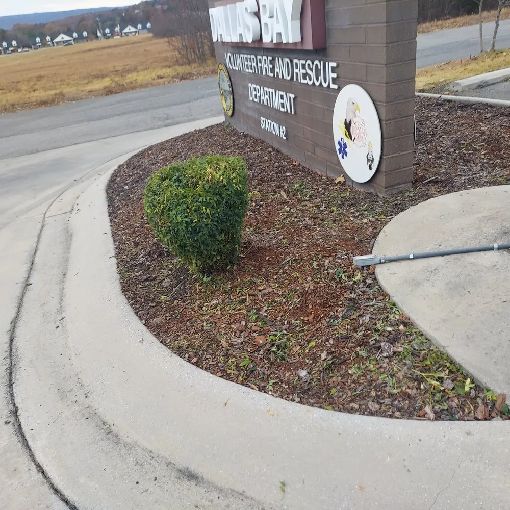 Affordable garden landscaping with custom design across Middle Valley, TN - Made In America Lawn Care