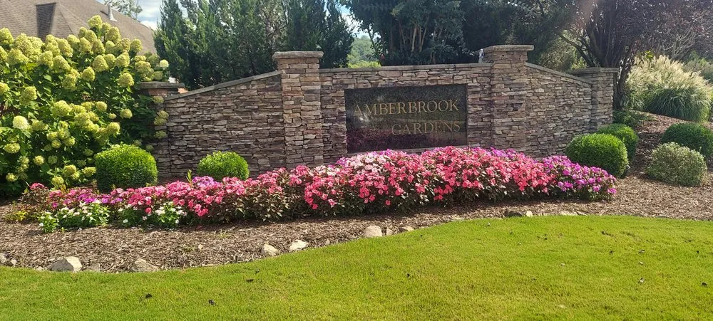 Expert lawn mowing service in Middle Valley, TN - Made In America Lawn Care