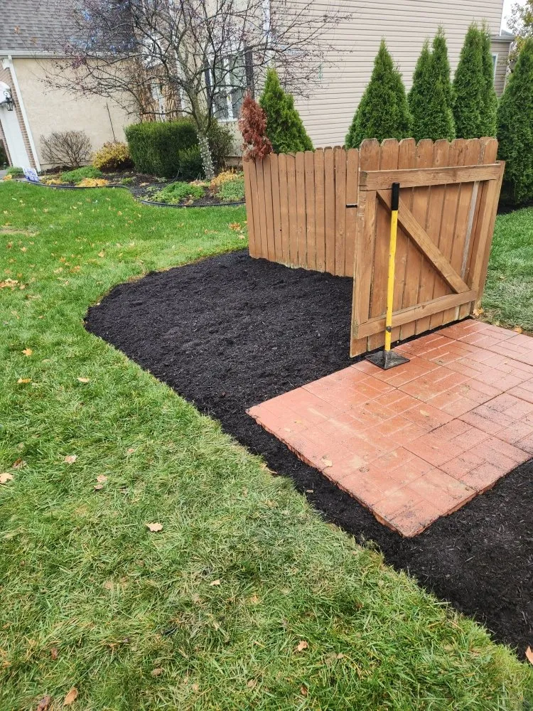 Local garden landscaping in west Jefferson, OH - Made to Mow Quality Lawn Care