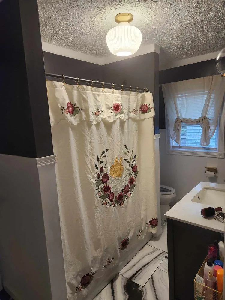 Custom lawn mowing service for residential properties across Akron, OH - Madera