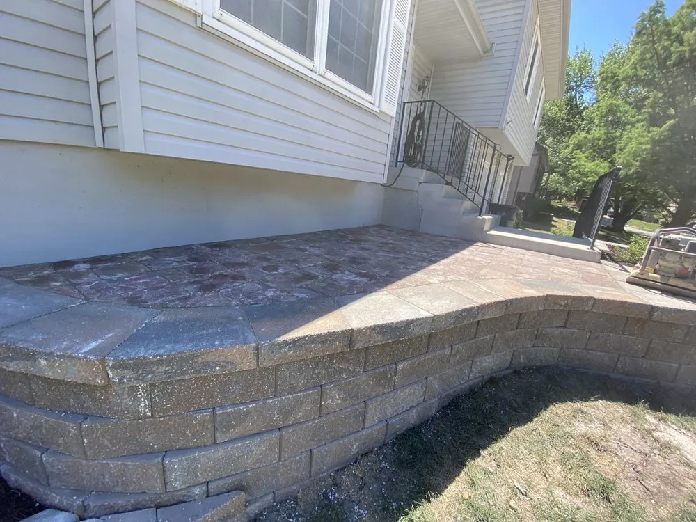 Reliable lawn care service for homes across Kansas City, KS - Maderos Lawn & Landscaping