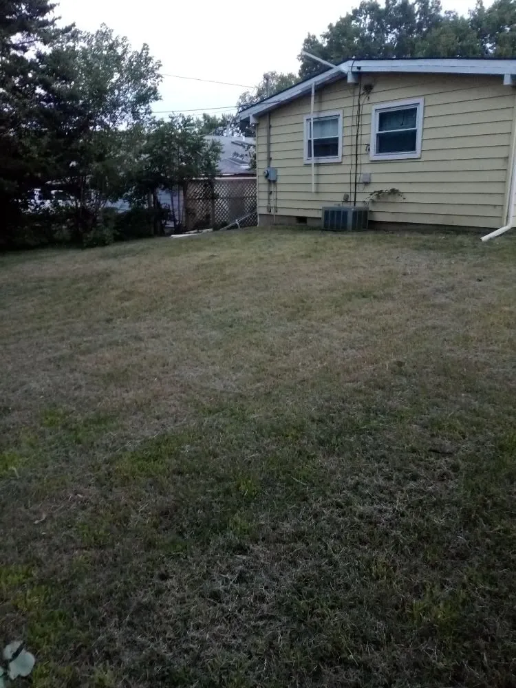 Professional garden landscaping experts serving Kansas City, KS - Madhouse lawn Care services