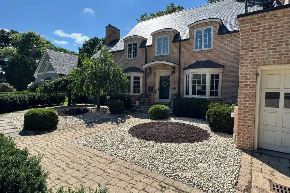 Professional landscaping services experts serving Madison, WI - Madison Hardscape