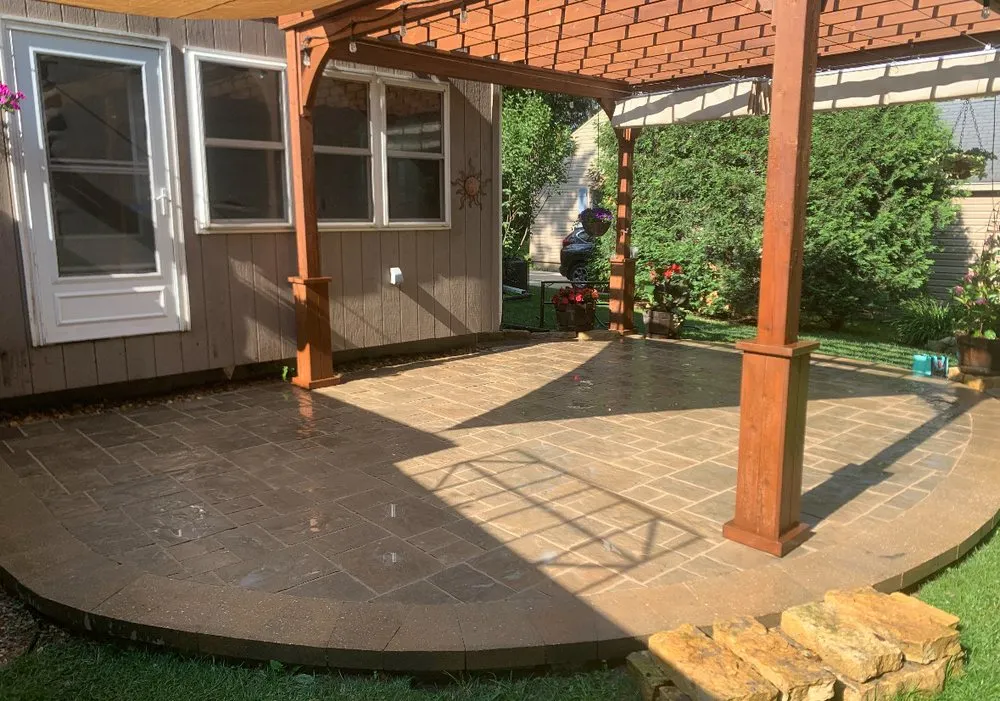 Top-rated landscape installation in Madison, WI by Madison Hardscape