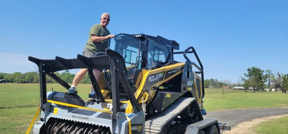 Affordable yard cleanup service for outdoor upgrades across Madison, FL - Madison land clearing & Brush Mulching