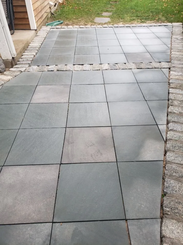 Top-rated lawn care service in Riverhead, NY - Madrid Landscaping Services