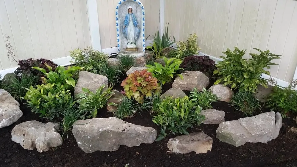 Expert landscape design for beautiful yards in Shoreham, NY by Madrid Landscaping