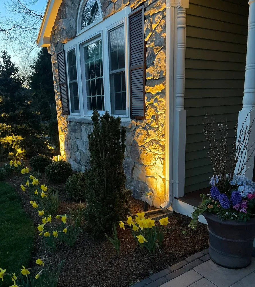 Expert landscape design experts serving Framingham, MA - Madrona Brothers