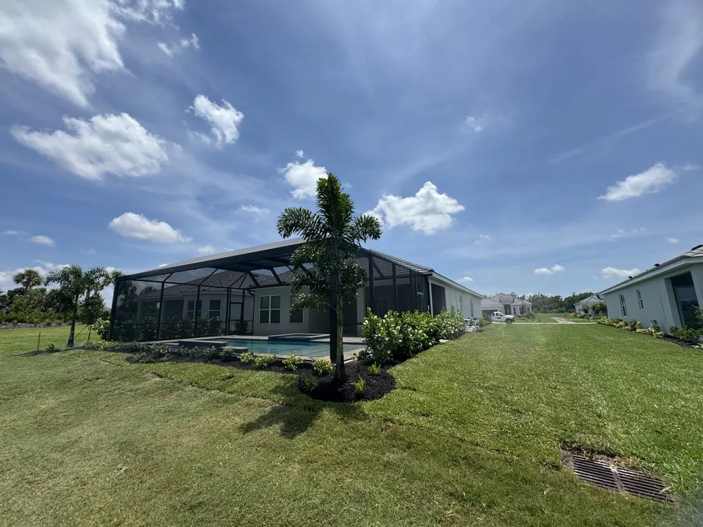 Reliable yard maintenance in Sarasota, FL by Mady’s Landscaping