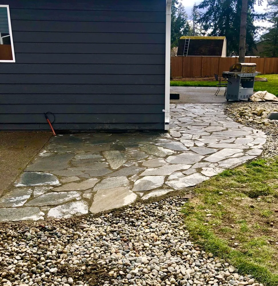 Custom yard cleanup service in Tacoma, WA - M.A.G landscape