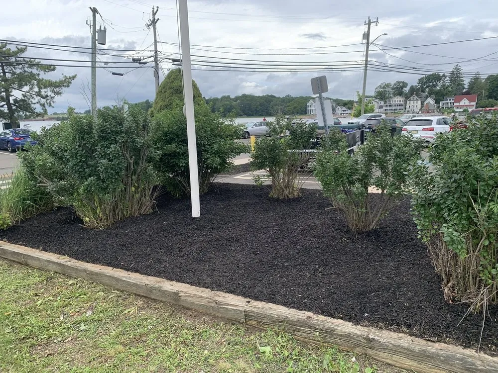 Expert residential landscaping experts serving Monroe, CT - MAG Landscaping