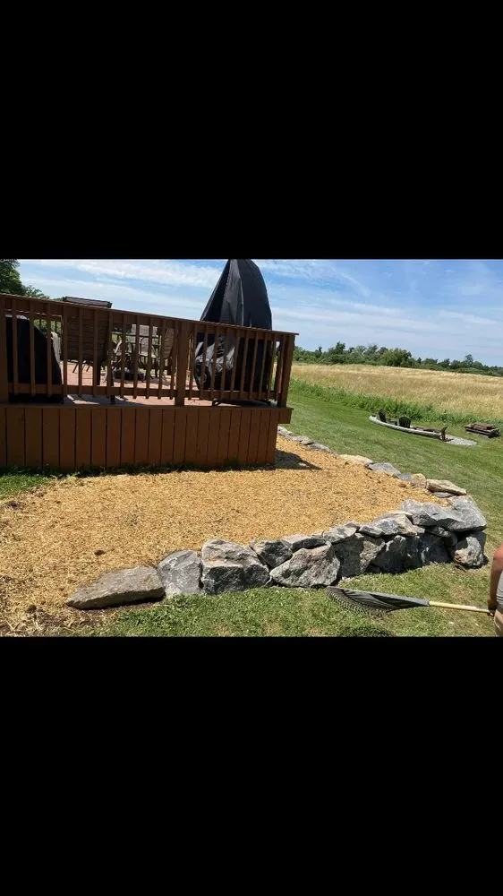 Custom lawn care service in Wampsville, NY by Magee Lawn & Gardens