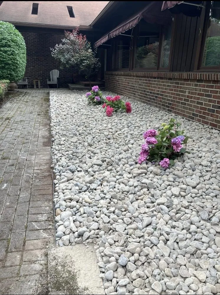 Affordable yard maintenance experts serving Wampsville, NY - Magee Lawn & Gardens