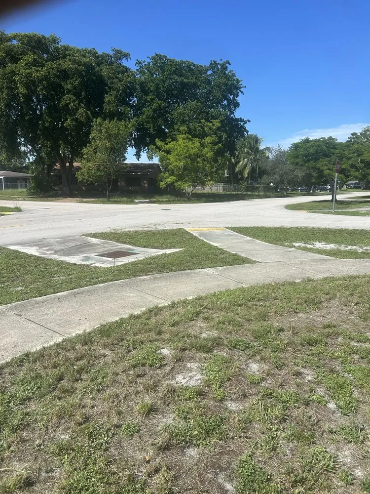 Custom lawn mowing service in Fort Lauderdale, FL by Magee Lawn and Property Care