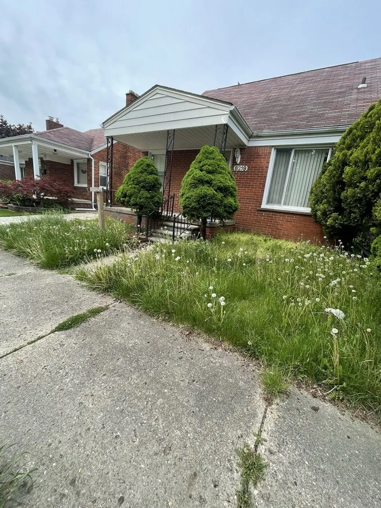 Trusted residential landscaping experts serving Dearborn, MI - Magic Landscaping