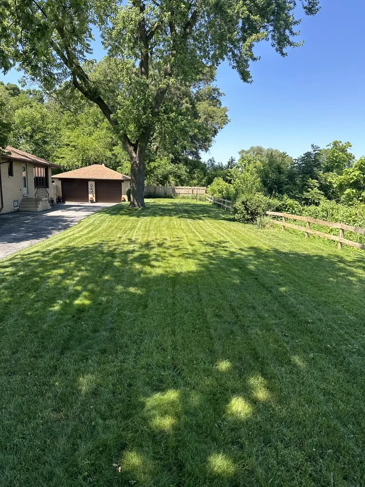 Custom lawn mowing service in Highland, IN by Magic Lawn Services