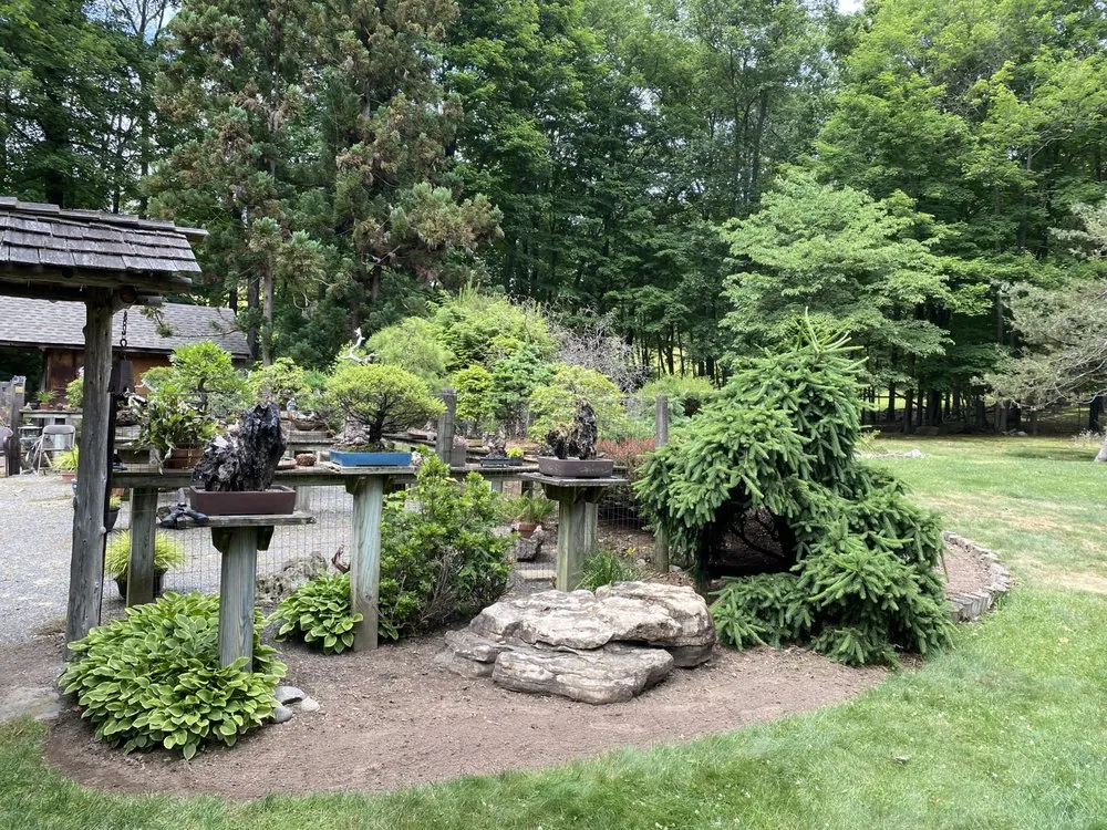 Expert garden landscaping experts serving Portland, PA - Magic Maintenance