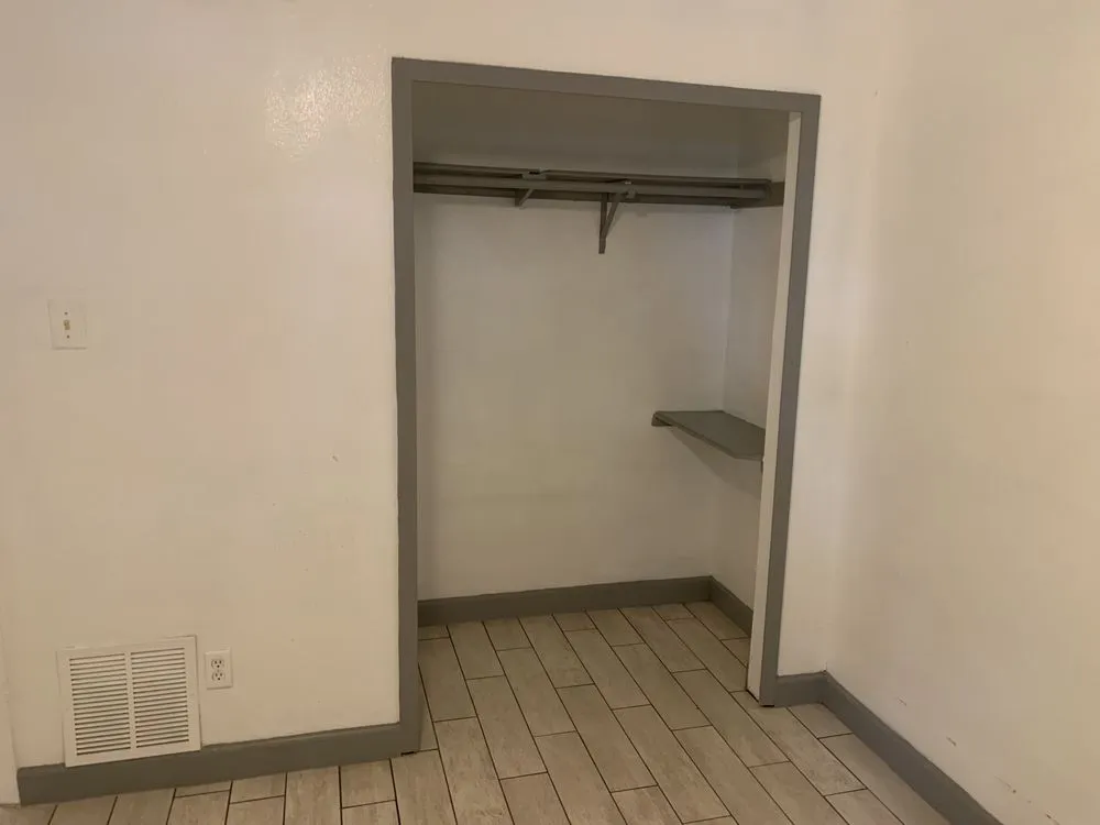 Professional lawn mowing service for beautiful yards across Cedar Park, TX - Magic Manny's Lawn Care