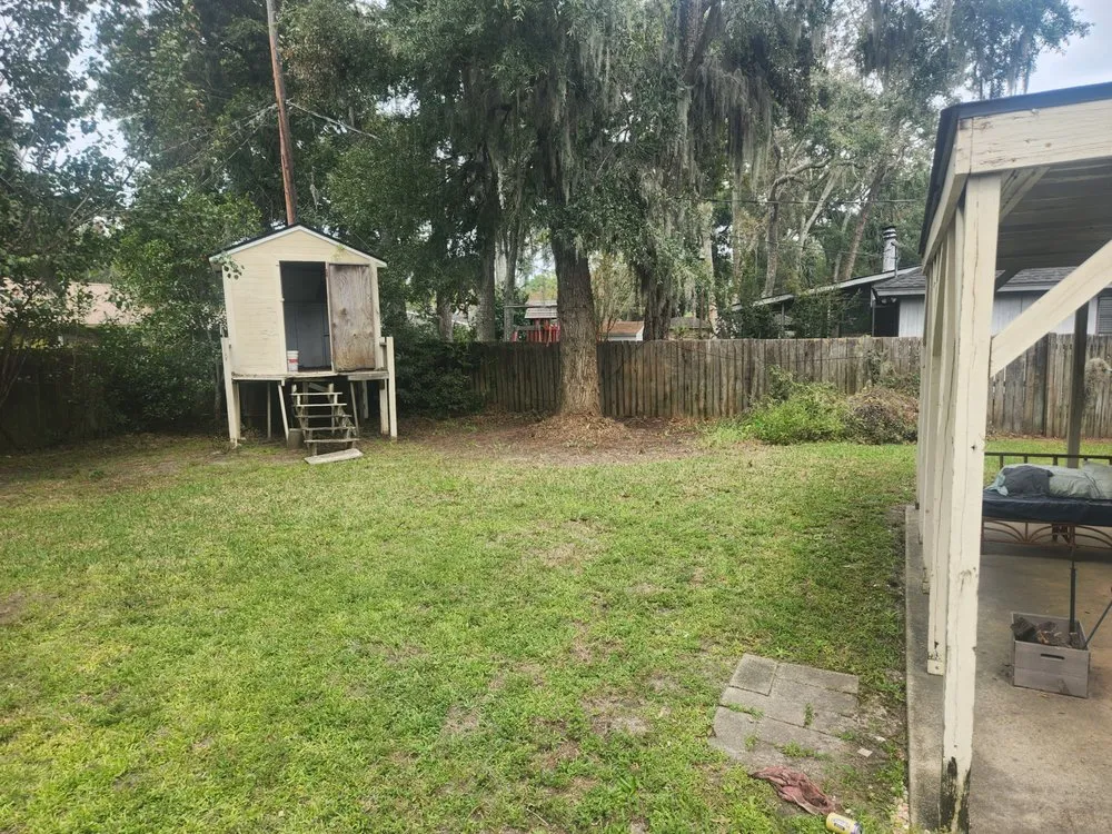 Affordable lawn care service near you across Savannah, GA - Magic Mowers