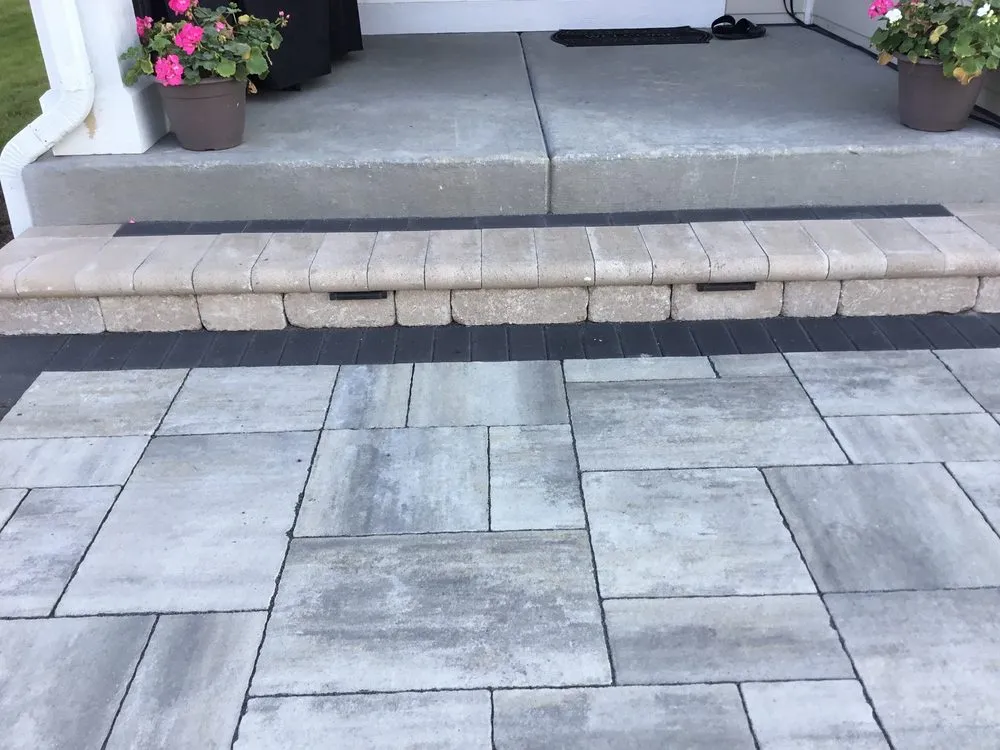 Reliable lawn care service in Elgin, IL by Magic Stone