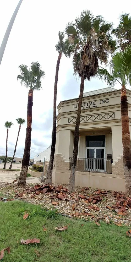 Top-rated garden landscaping near you in McAllen, TX by Magic Touch Lawn Palms And Trees Service