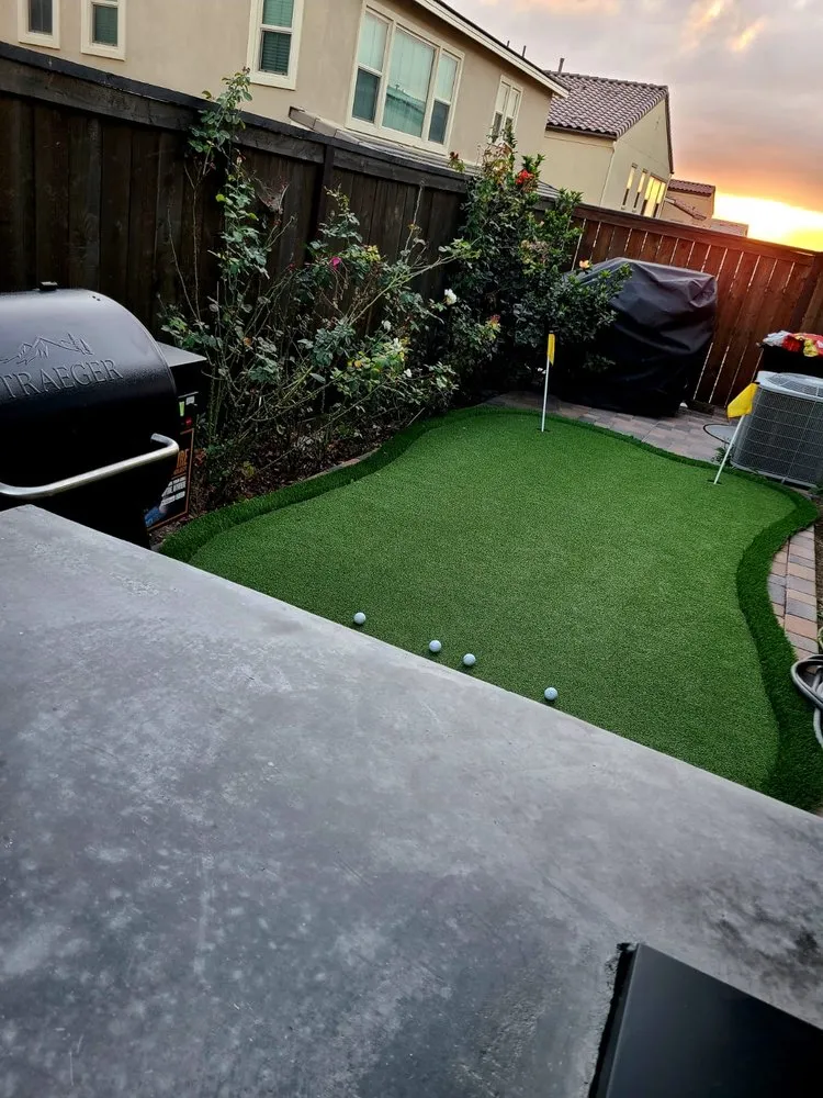 Professional yard cleanup service in Lakeside, CA by Magic Turf