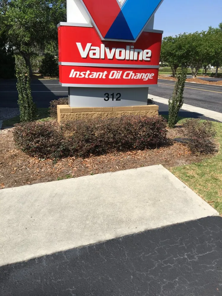 Trusted landscaping services experts serving Beaufort, SC - Magical Lawn Care Service