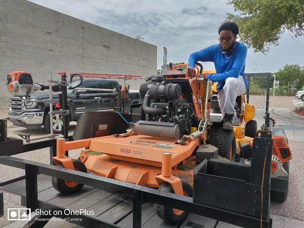 Local yard cleanup service in Brandon, FL by Magna Carta Lawn Service