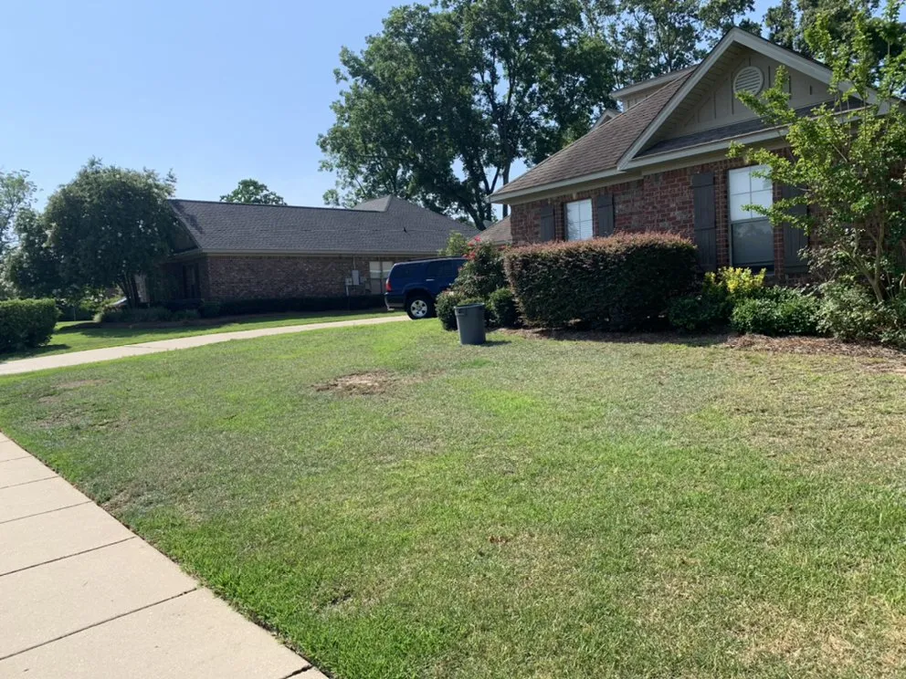 Trusted residential landscaping in Spanish Fort, AL - Magnolia Bay Property Management