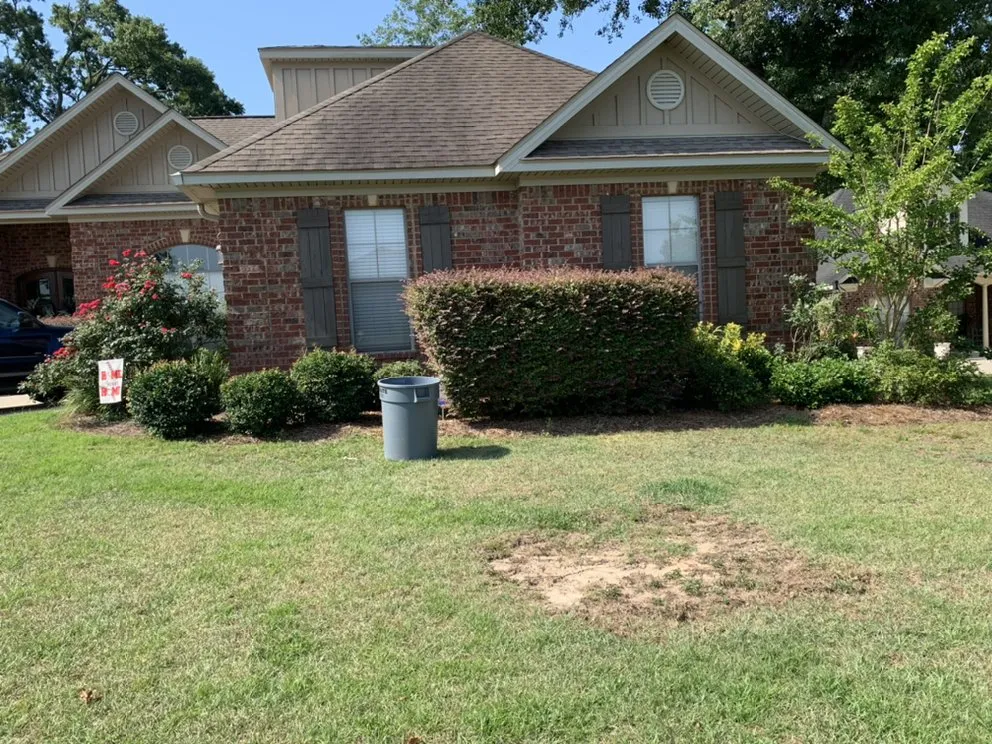 Affordable garden landscaping near you in Spanish Fort, AL by Magnolia Bay Property Management