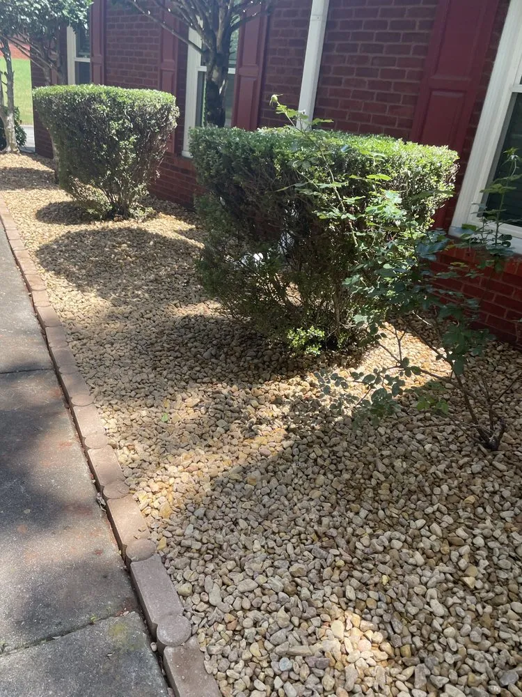 Custom garden landscaping in Albertville, AL by Magnolia Landscaping & Tree Service