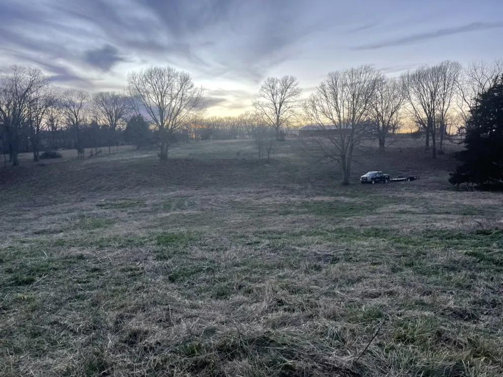 Affordable lawn mowing service experts serving Pea Ridge, AR - Magnolia Landscaping