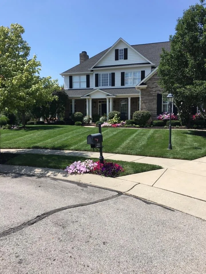 Top-rated garden landscaping experts serving St Cloud, MN - Magnolia Lawn Care