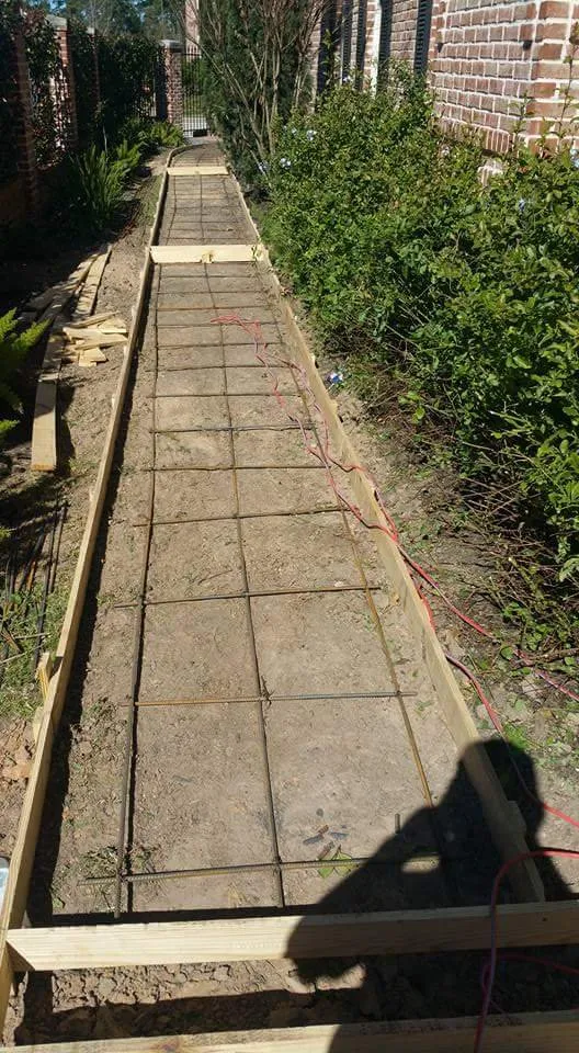 Professional lawn mowing service experts serving Magnolia, TX - Magnolia Lawns