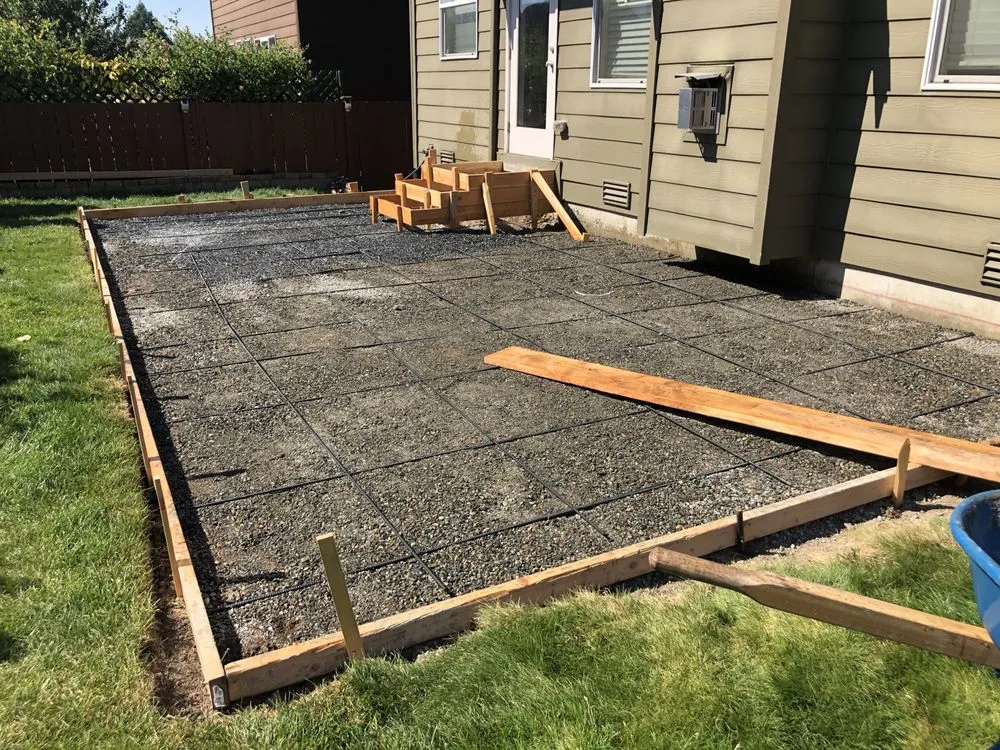 Local lawn mowing service experts serving Lakewood, WA - Mago Landscaping Services