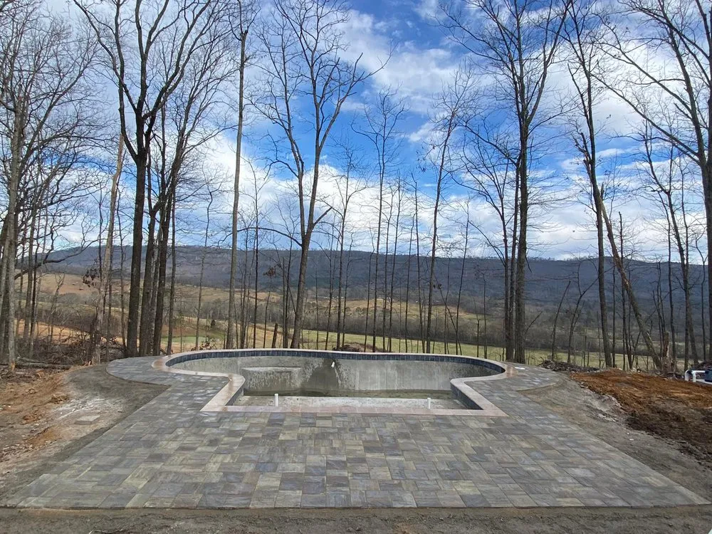 Affordable lawn care service in Cumming, GA - Maia Construction