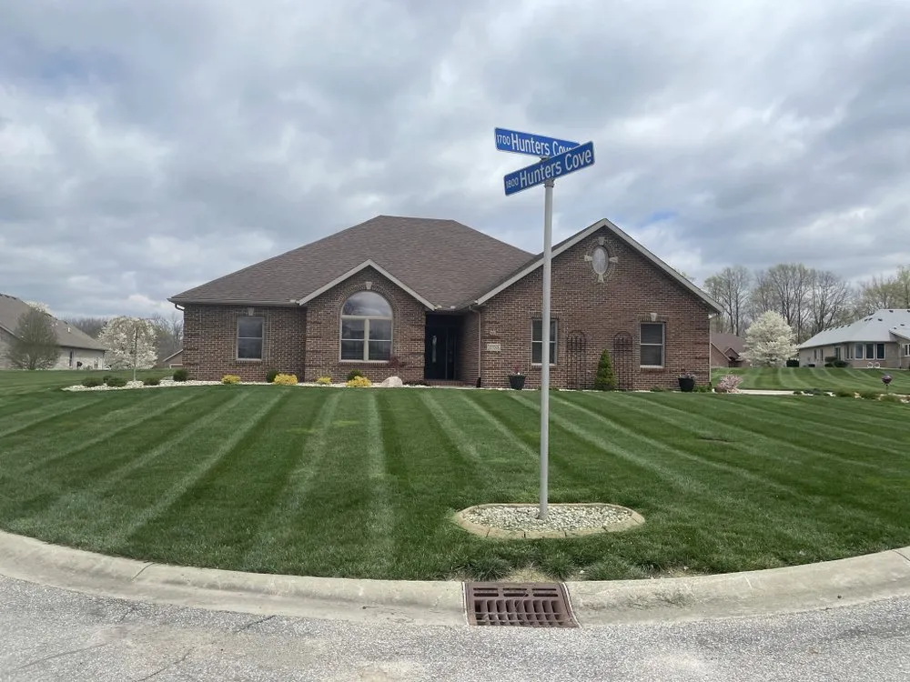 Custom landscape design in Marion, IN - Maiday