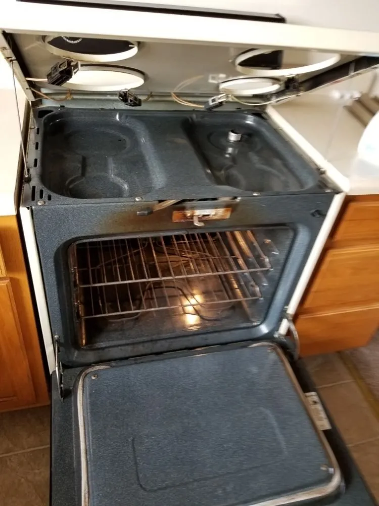 Local landscaping services experts serving Farmington, NY - Maidz and Moverz