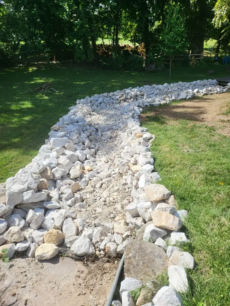 Affordable lawn care service for homes in Saint Charles, MO by Main Event Landscaping