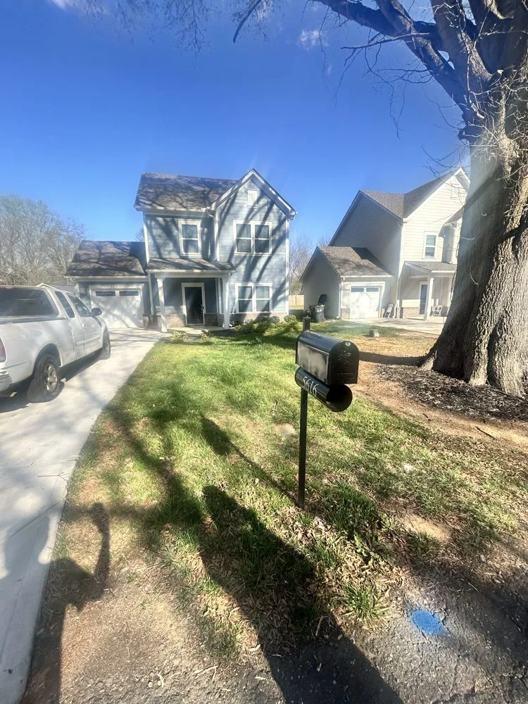 Expert garden landscaping in Charlotte, NC by Main Hills Landscaping