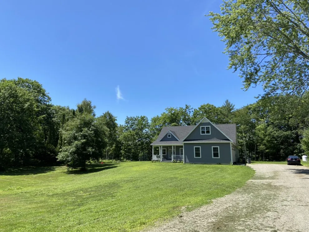 Top-rated yard cleanup service in Brewer, ME by Maine Lawn Pros