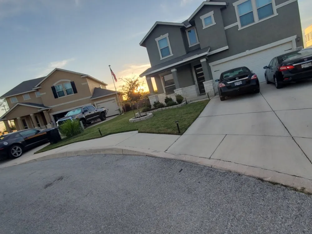 Affordable residential landscaping in San Antonio, TX by Maintained Mowz