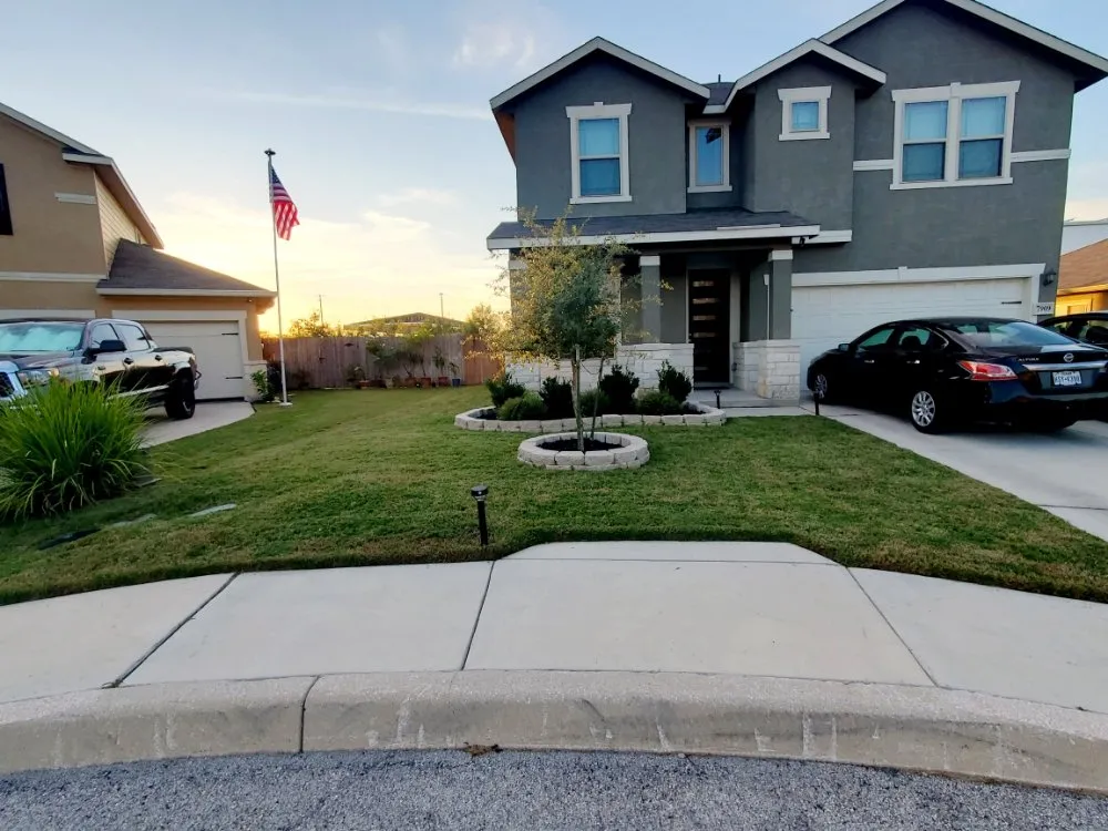 Affordable lawn mowing service with custom design in San Antonio, TX by Maintained Mowz