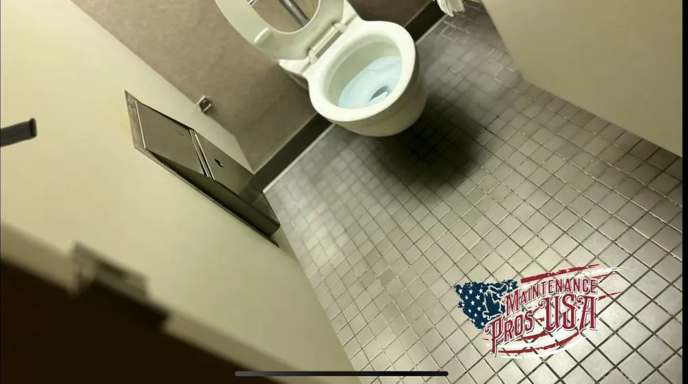 Affordable lawn care service experts serving Jacksonville, FL - Maintenance Pros USA