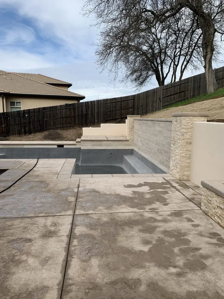 Custom garden landscaping in Gold River, CA - Majestic Builders