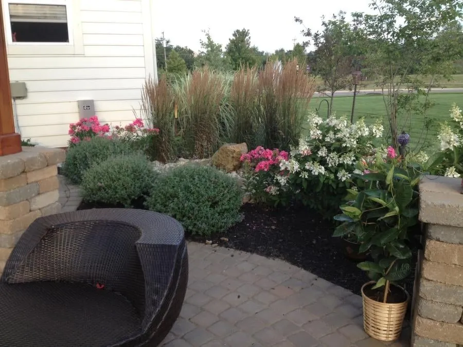 Affordable lawn care service for homes across Columbus, OH - Majestic Gardens