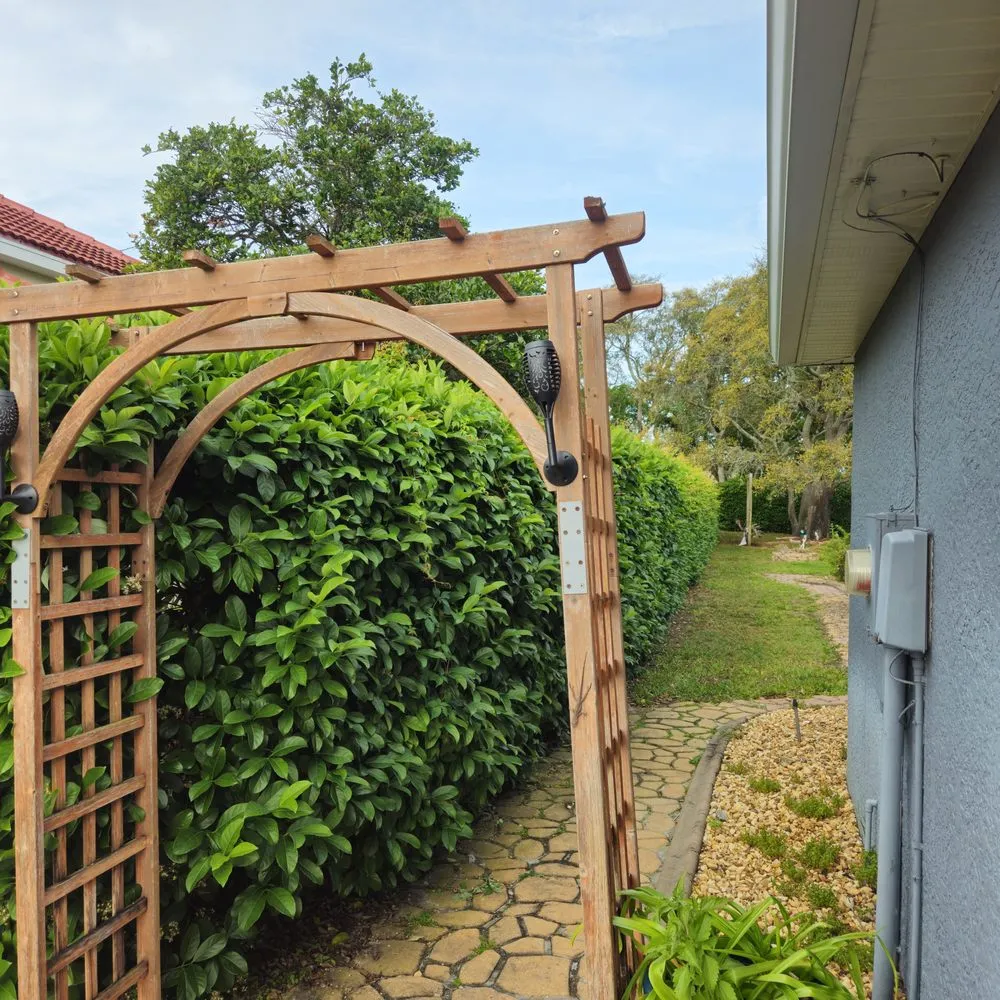 Top-rated landscape design in Spring Hill, FL by Majestic Landscapes & Maintenance