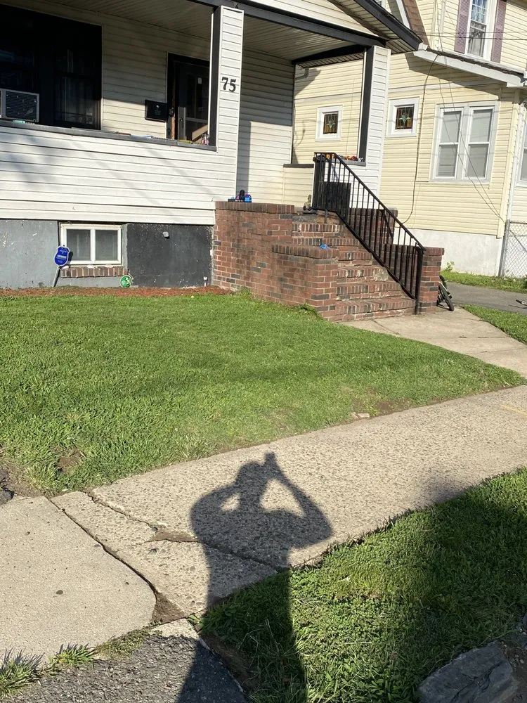 Professional lawn mowing service near you in Irvington, NJ by Major Appeal