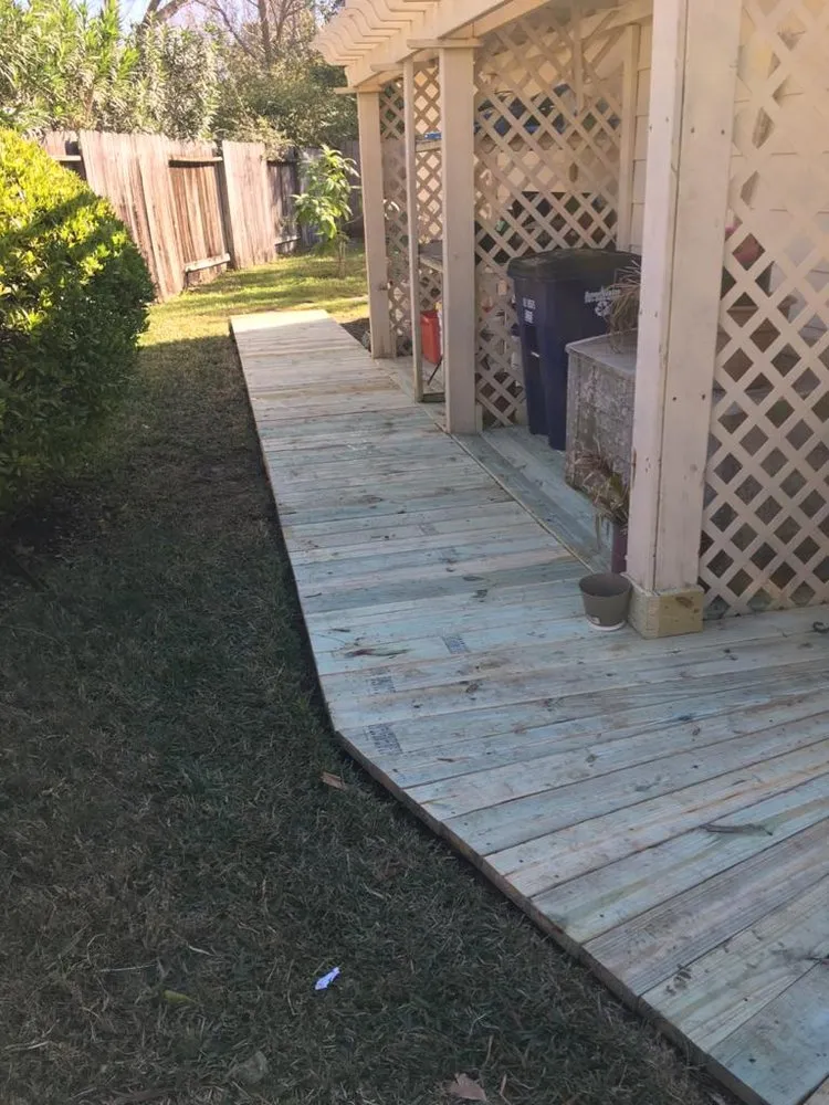 Trusted lawn care service near you across Dickinson, TX - Major Differences Landscaping